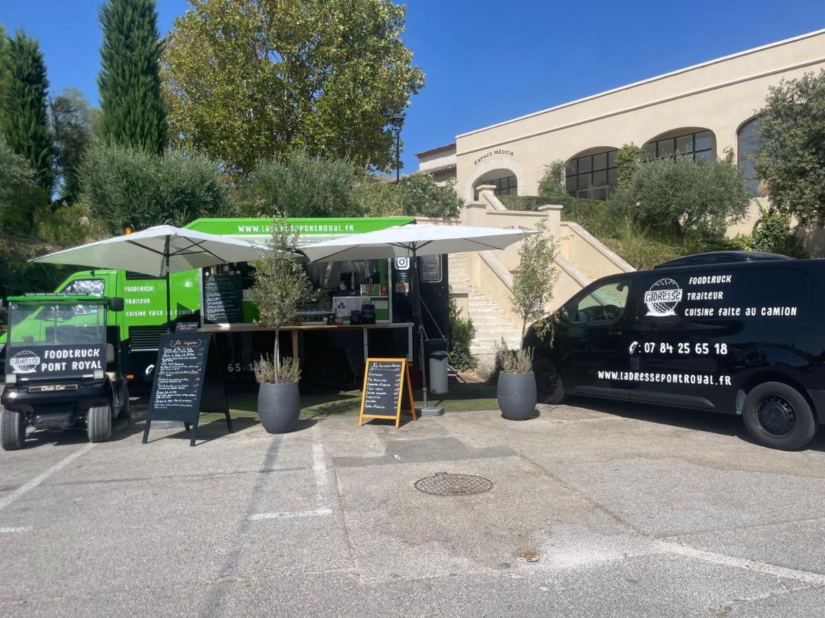 Les Cistes Acomodação com café da manhã Mallemort Exterior foto